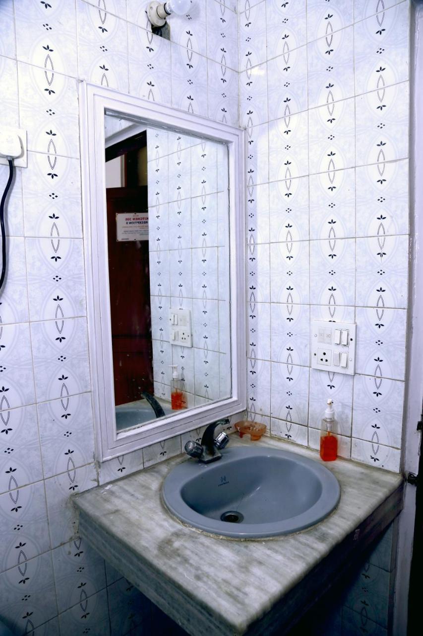 Batra Holiday Home - Couple Friendly Stays Delhi  Luaran gambar