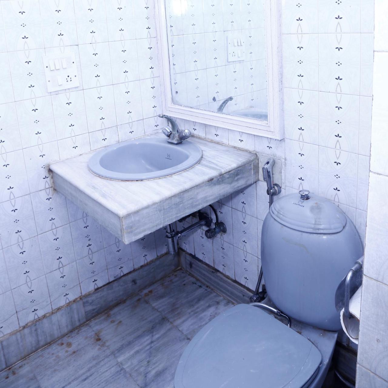 Batra Holiday Home - Couple Friendly Stays Delhi  Luaran gambar